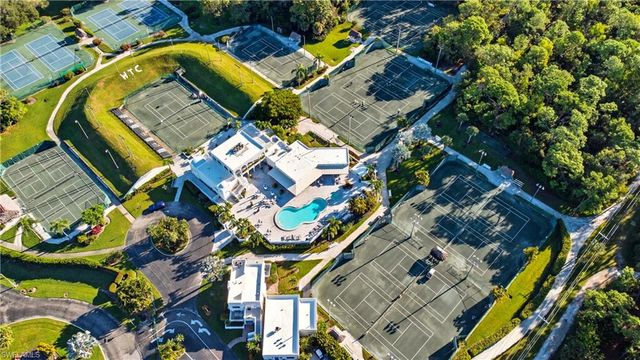 3605 Corinthian WAY, Naples, FL 34105