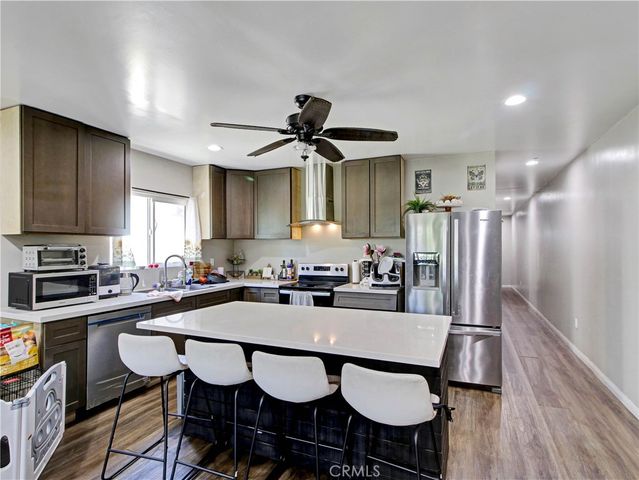 5420 Manhattan Place, Los Angeles, CA 90062