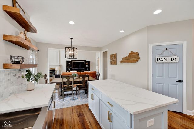 13338 Berwick Lane, Carmel, IN 46032