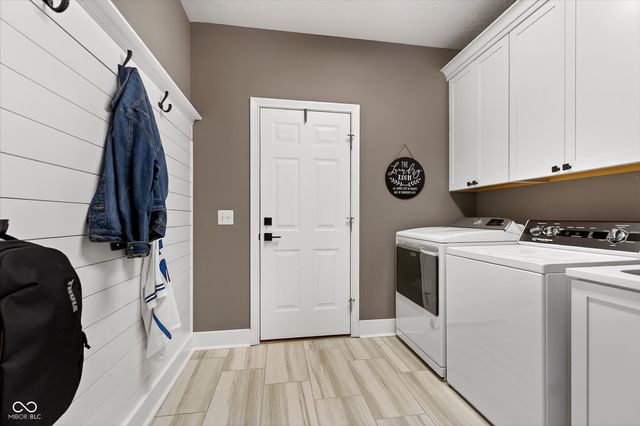13338 Berwick Lane, Carmel, IN 46032