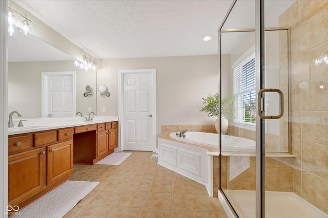 13338 Berwick Lane, Carmel, IN 46032