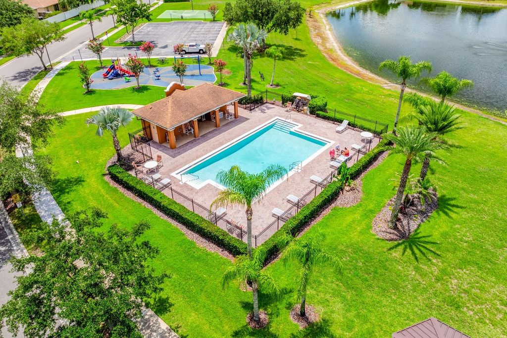 Image 33 of property listing at 9169 VENEZIA PLANTATION DRIVE, Orlando, FL 32829