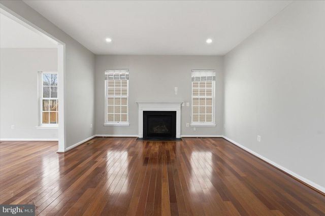 3168 TULIP TREE PL, Dumfries, VA 22026