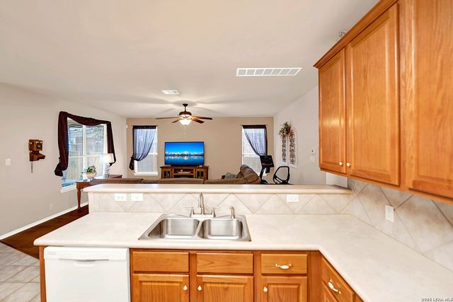 108 BLUE SAGE LN, Cibolo, TX 78108