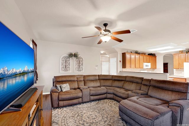 108 BLUE SAGE LN, Cibolo, TX 78108