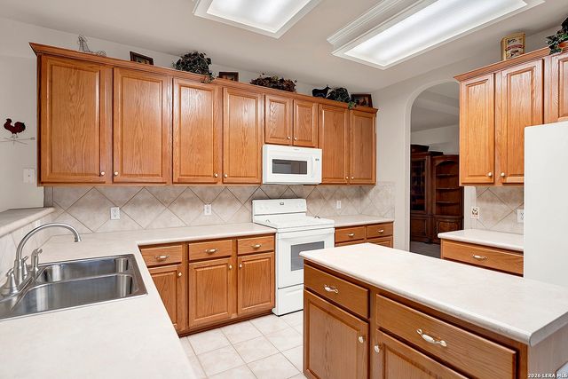 108 BLUE SAGE LN, Cibolo, TX 78108