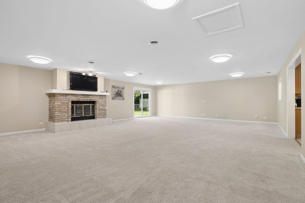 10238 Hilltop Drive, Orland Park, IL 60462 — photo 4