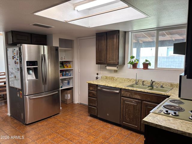 6508 W FREMONT Road, Laveen, AZ 85339