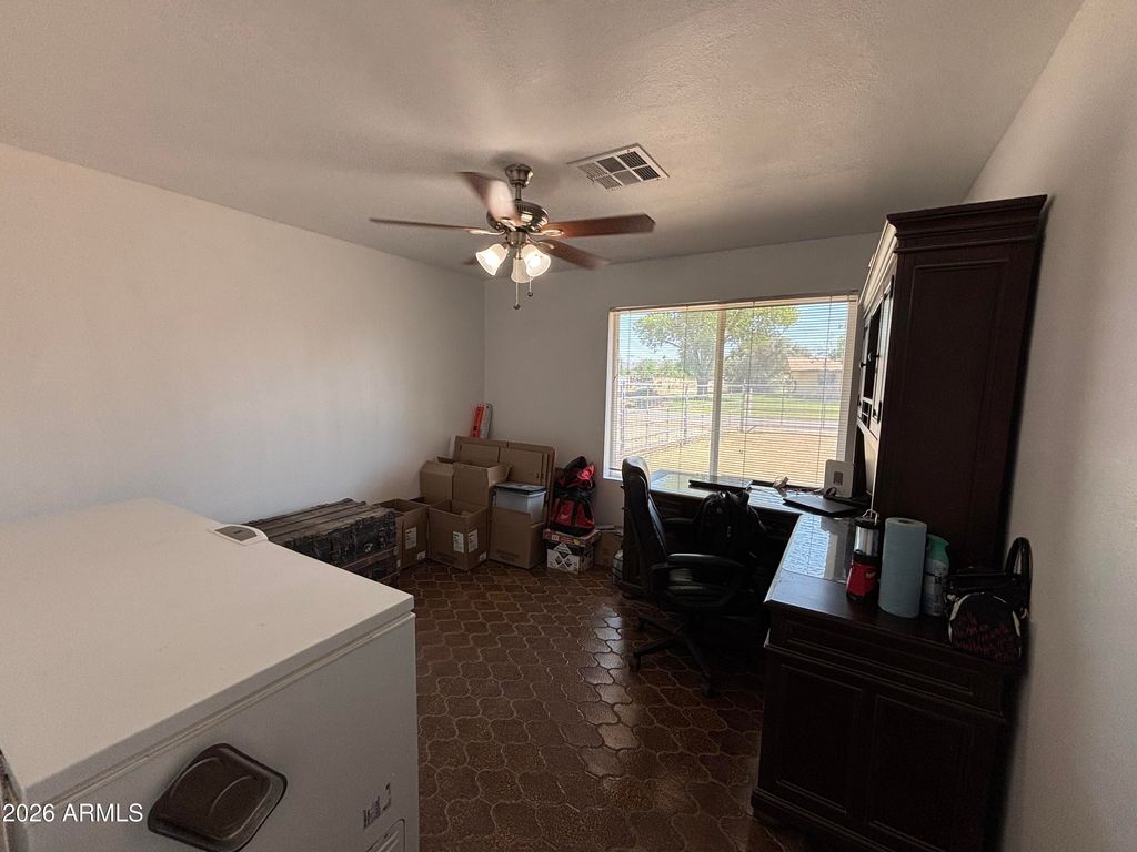 Image 20 of property listing at 6508 W FREMONT Road, Laveen, AZ 85339