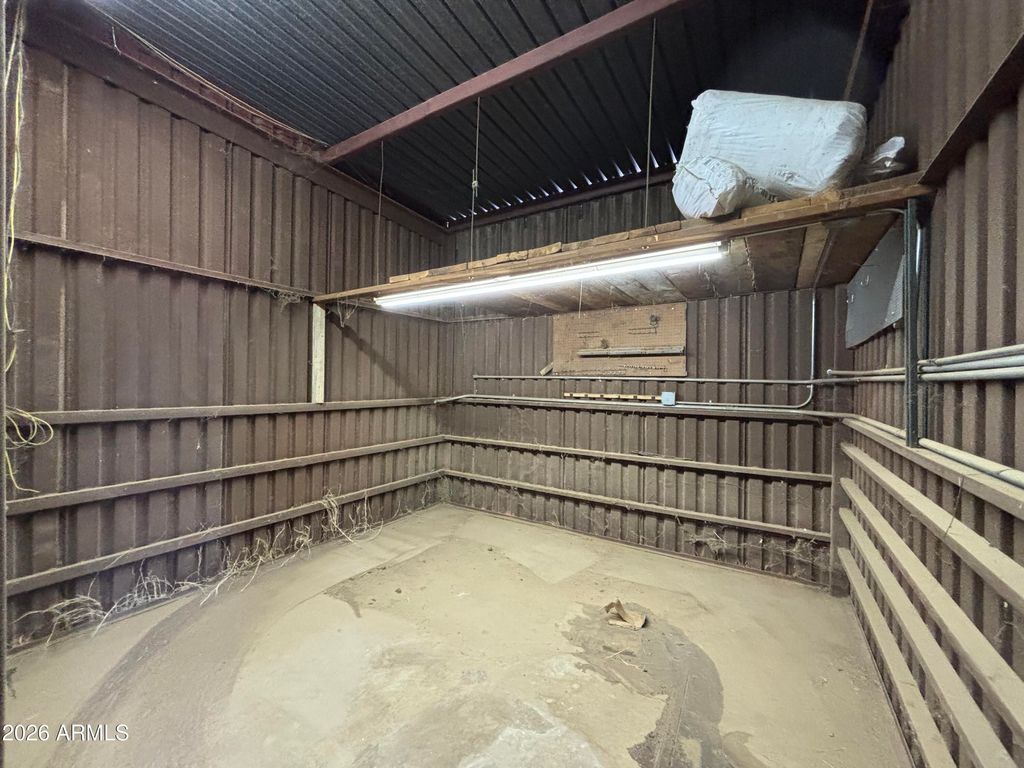 Image 28 of property listing at 6508 W FREMONT Road, Laveen, AZ 85339