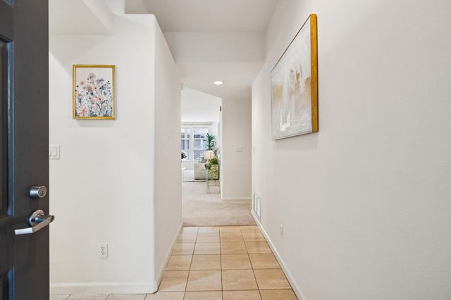 860 Meridian Bay Lane 243, Foster City, CA 94404