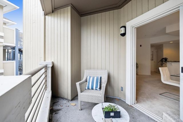 860 Meridian Bay Lane 243, Foster City, CA 94404