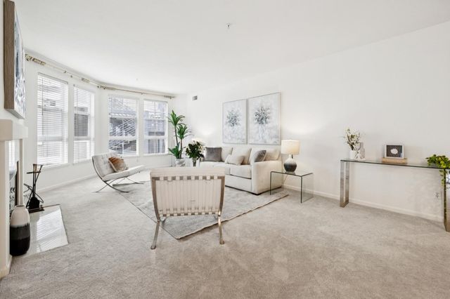 860 Meridian Bay Lane 243, Foster City, CA 94404