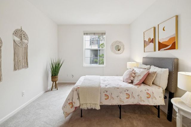 860 Meridian Bay Lane 243, Foster City, CA 94404