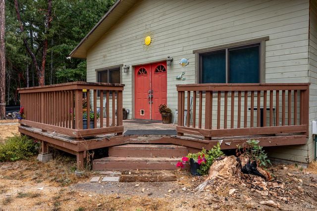 850 Minx Ct, Laytonville, CA 95454