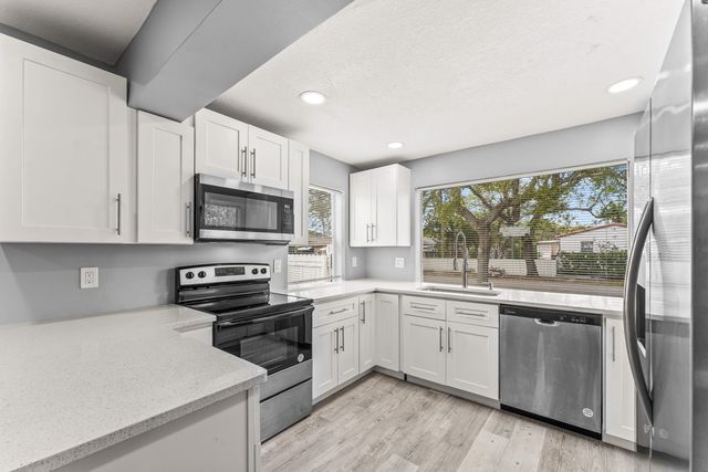 906 S 26th Avenue, Hollywood, FL 33020