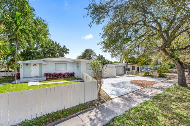 906 S 26th Avenue, Hollywood, FL 33020