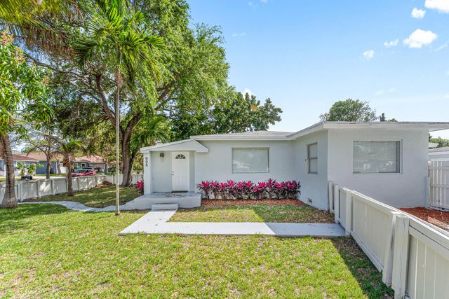 906 S 26th Avenue, Hollywood, FL 33020
