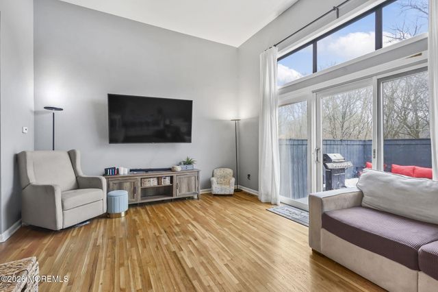 424 Tall Oak Lane, Hillsborough, NJ 08844
