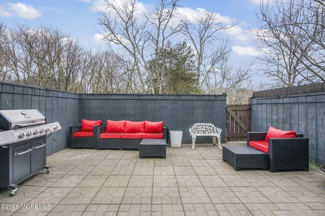 424 Tall Oak Lane, Hillsborough, NJ 08844