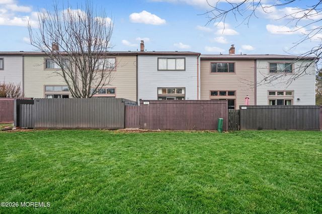 424 Tall Oak Lane, Hillsborough, NJ 08844