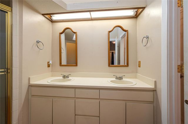 8526 CHERRY HILL DRIVE, Lakeland, FL 33810