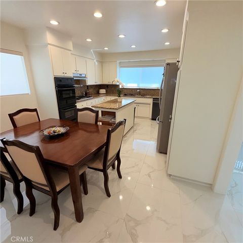 8835 Haskell, North Hills, CA 91343