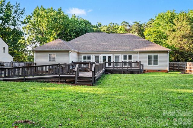 3801 Hayden Drive, Charlotte, NC 28269
