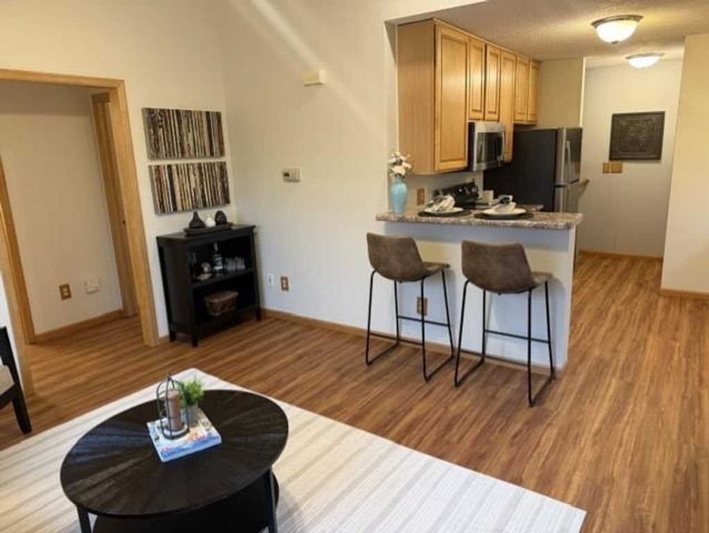 2814 Faulkner Drive, Chaska, MN 55318 — photo 2