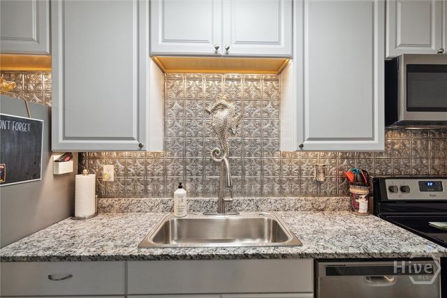 204 Kevin Drive, Savannah, GA 31406