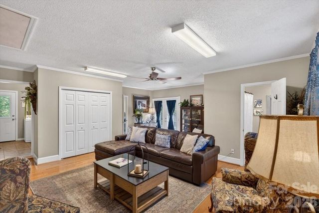 7142 Little Mountain Road, Sherrills Ford, NC 28673