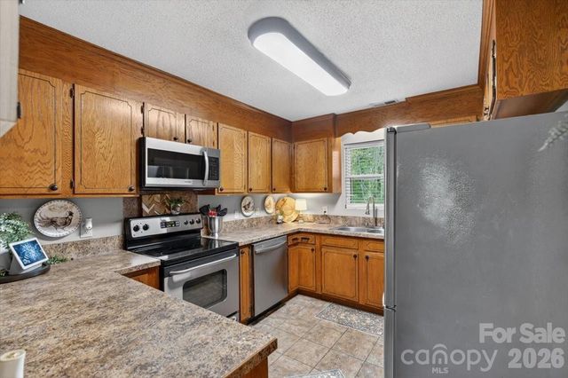 7142 Little Mountain Road, Sherrills Ford, NC 28673