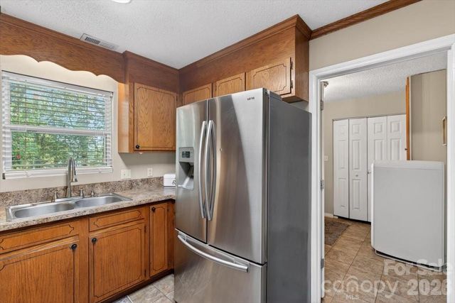 7142 Little Mountain Road, Sherrills Ford, NC 28673