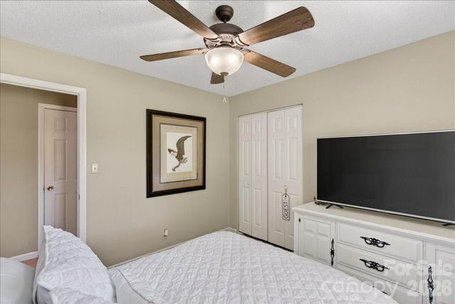 7142 Little Mountain Road, Sherrills Ford, NC 28673