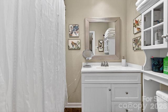 7142 Little Mountain Road, Sherrills Ford, NC 28673