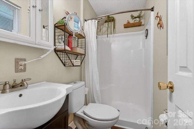 7142 Little Mountain Road, Sherrills Ford, NC 28673