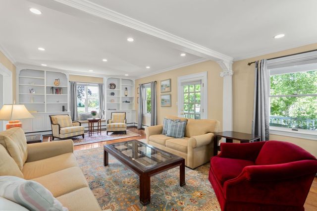380 Highland Ave, Quincy, MA 02170