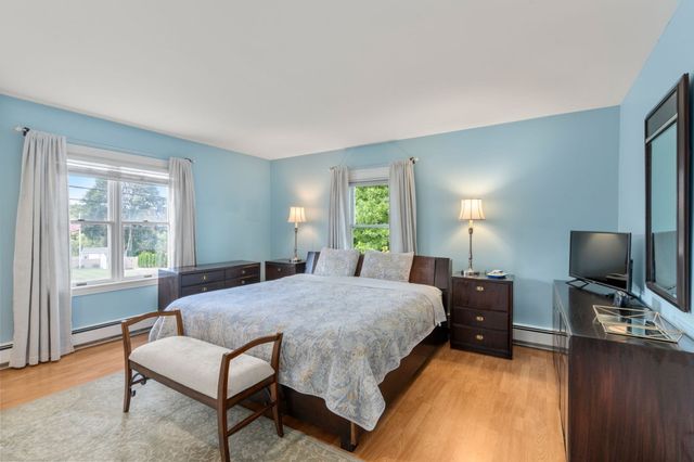 380 Highland Ave, Quincy, MA 02170