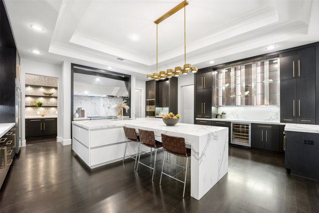 32 Devonstone Place, Dallas, TX 75248