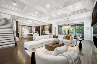 32 Devonstone Place, Dallas, TX 75248