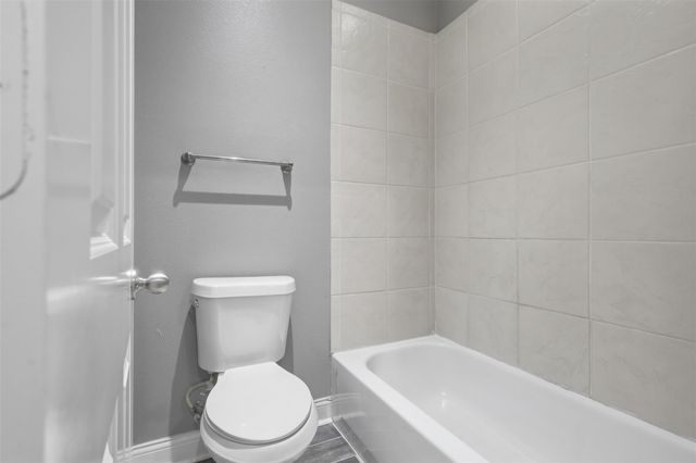 9003 Bayview Cove Drive, Houston, TX 77054