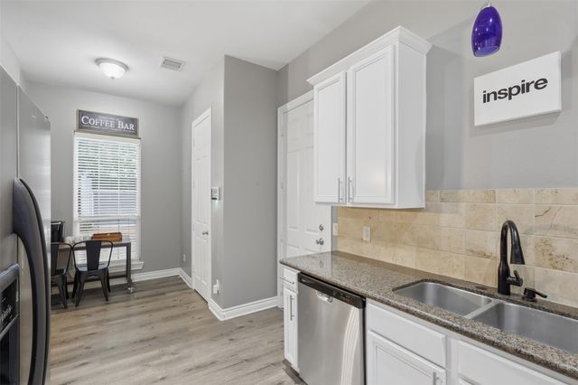 9003 Bayview Cove Drive, Houston, TX 77054