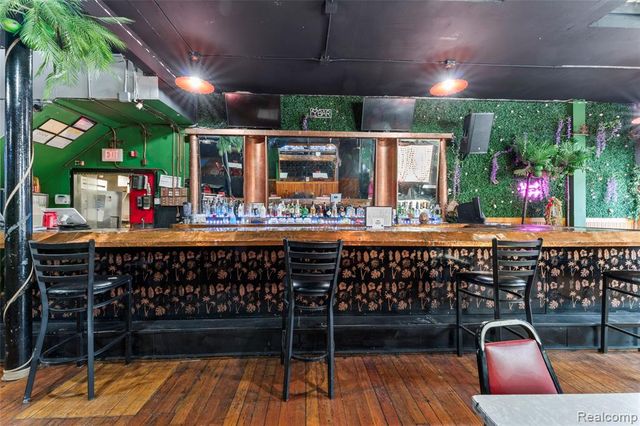 6538 Michigan Avenue, Detroit, MI 48210