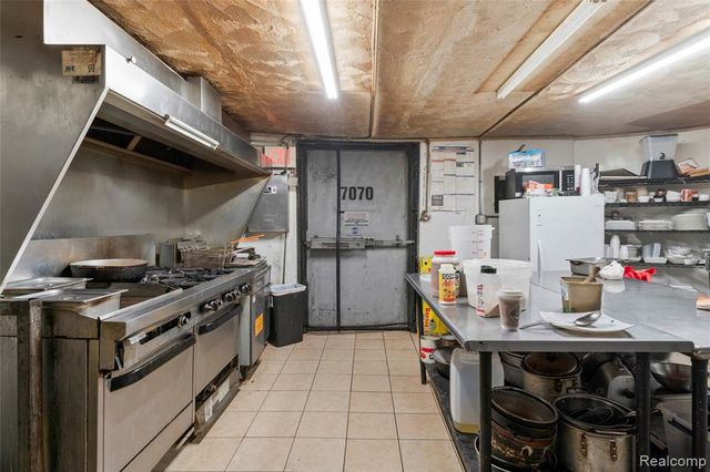 6538 Michigan Avenue, Detroit, MI 48210