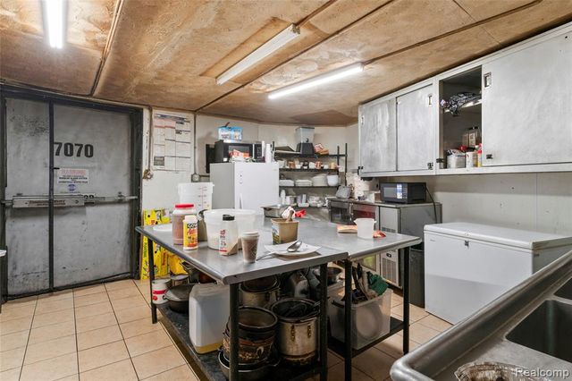 6538 Michigan Avenue, Detroit, MI 48210