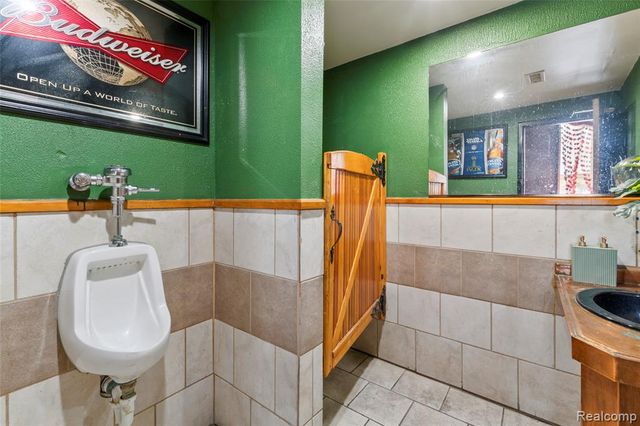 6538 Michigan Avenue, Detroit, MI 48210