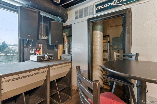 6538 Michigan Avenue, Detroit, MI 48210