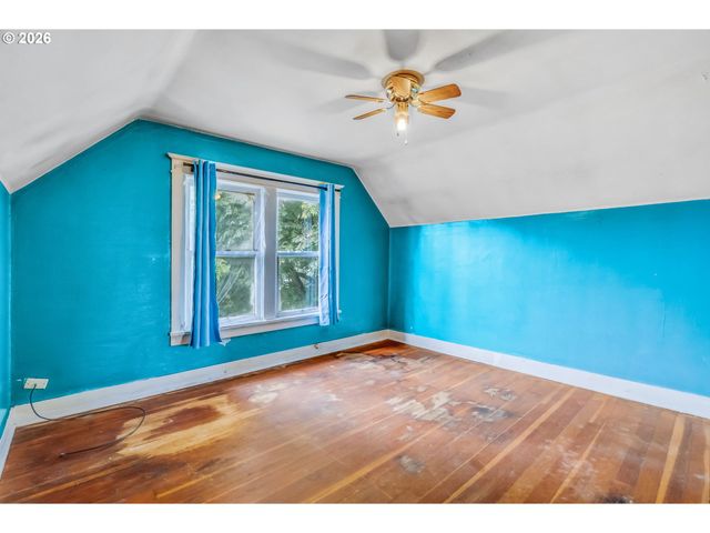 5213 N MONTANA Ave, Portland, OR 97217