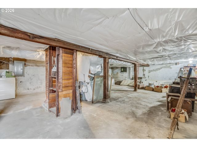 5213 N MONTANA Ave, Portland, OR 97217