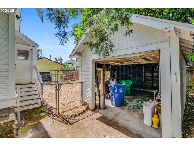 5213 N MONTANA Ave, Portland, OR 97217